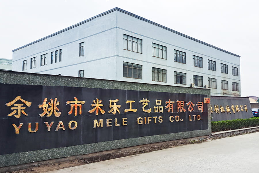 Fabryka na zewnątrz